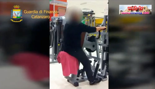 Falsi ciechi in palestra