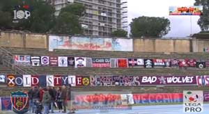 Striscioni in curva sud