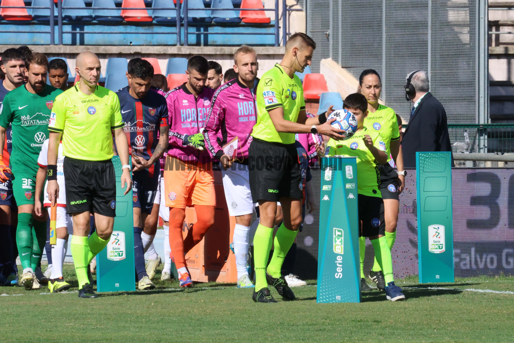 Ingresso i campo di Cosenza e Sudtirol